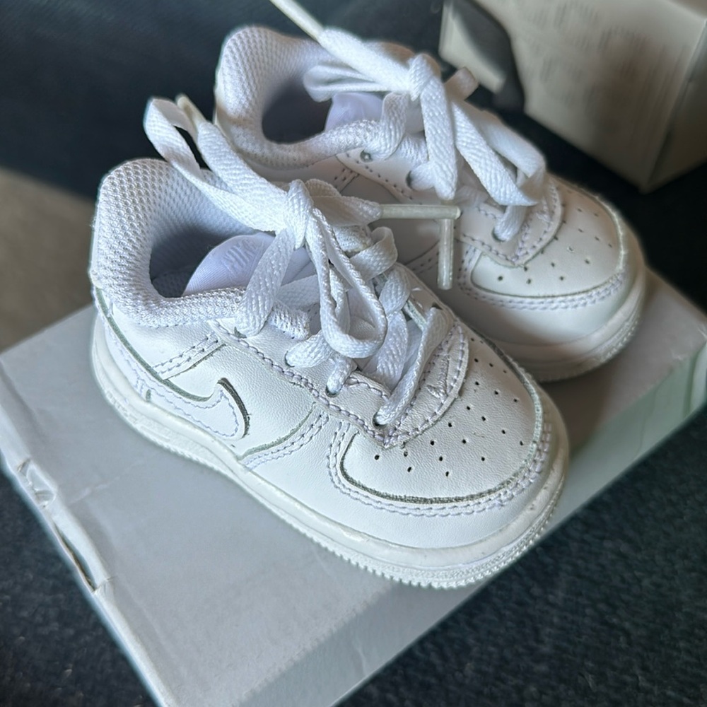 Force 1 LE for babies